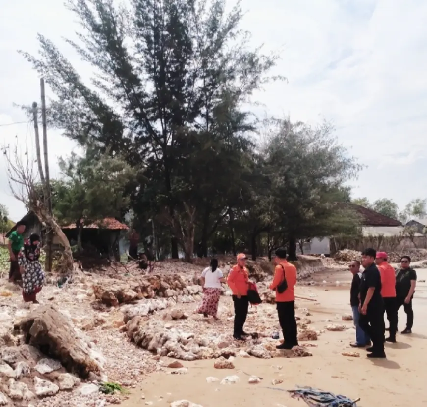 Tanggul Jebol Sepanjang 60 Meter, Air Laut Masuk ke Pemukiman Warga di Banyuates