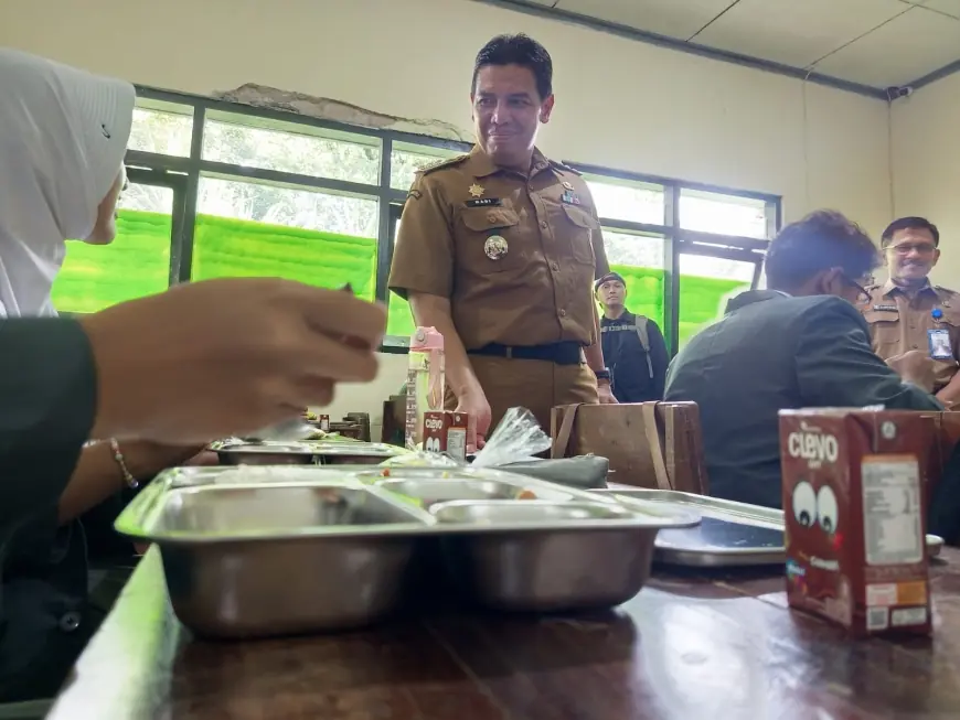 Siswa SMAN 1 Bondowoso Sebut Porsi MBG Kurang Banyak