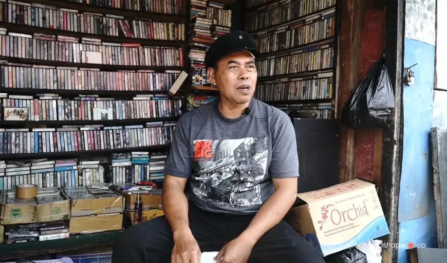 Melodi Nostalgia, Kisah Cak Tono dan Kios Kaset Pita di Malang