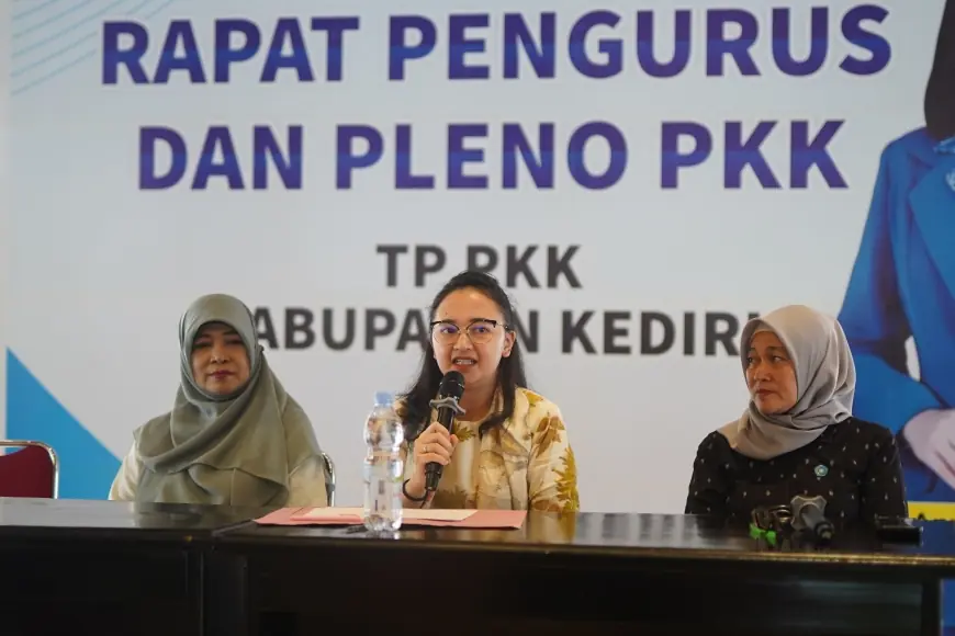 Mbak Cicha Ajak Kader PKK Lebih Peduli Lingkungan Sekitar