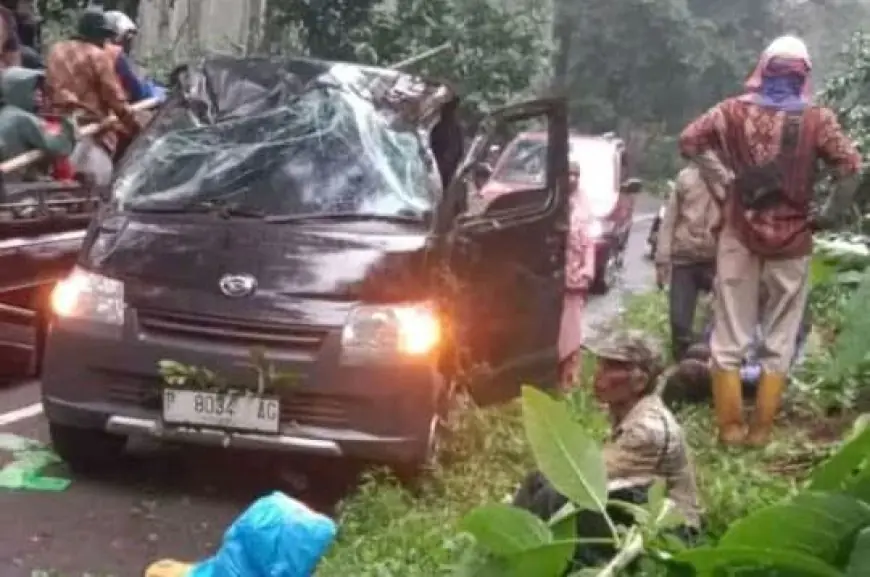 Ban Pecah Jadi Pemicu Kecelakaan Pikap Pengangkut Buruh Kopi Ijen Bondowoso