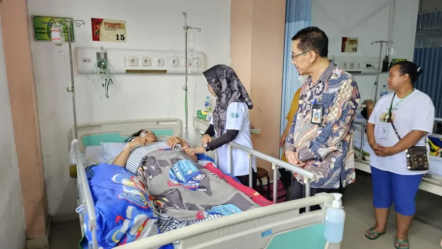 Alami Patah Tulang dan Pendarahan Perut, Korban Tanah Longsor Jalani Perawatan di RSUD Jombang