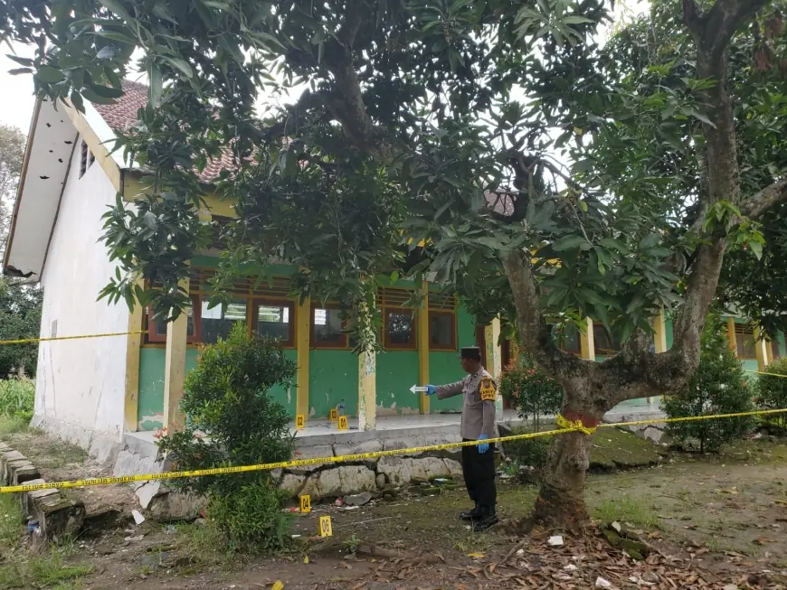 Dua Pemuda di Mojokerto Mati Konyol usai Tenggak Miras Oplosan