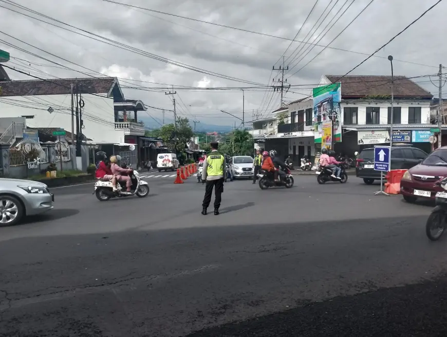 Libur Panjang, Volume Kendaraan Menuju Kota Batu Meningkat Hingga 40 Persen