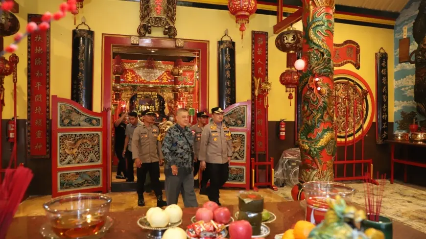 Perayaan Imlek di Kelenteng Eng An Kiong Diamankan Polresta Malang Kota dan Instansi Terkait