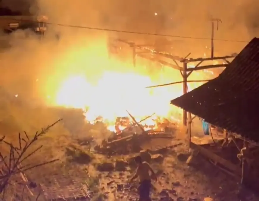 Rumah Warga di Sampang Hangus akibat Bakar Kemenyan di Malam Jumat