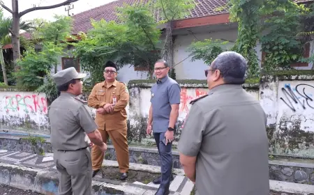 PKL Bongkar Sendiri Lapaknya, Pedestrian Jalan Samadi Kota Batu Kini Steril