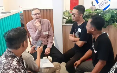 "Gado-Gado Bahasa Dunia" oleh Wisma Jerman dan IFI: Merayakan Keberagaman Bahasa di Surabaya