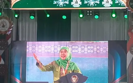 Khofifah di Hadapan Prabowo: "Style Kami Kampungan, tapi Tak Mudah Pindah Hati!"