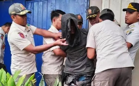 Pria ODGJ Bersenjata Tajam Asal Bondowoso Diamankan Satpol PP di Permukiman Warga Kota Malang