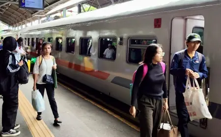 Lonjakan Pemesanan Tiket KA Lebaran 2025: Ini Tanggal dan Rute Terfavorit
