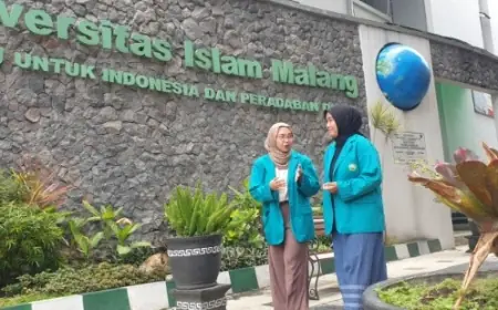 Dua Lulusan Terbaik Unisma ini Raih IPK Hampir Sempurna