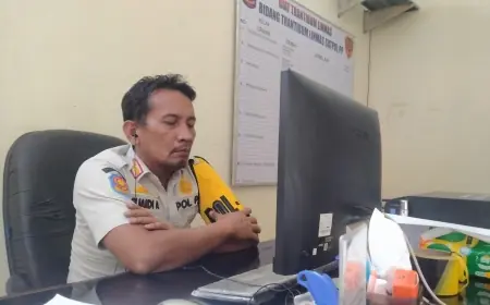 Satpol PP Sampang Atensi Jam Buka Warung Saat Ramadan