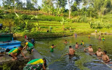 Divif 2 Peringati HUT 64 Kostrad, Rawat Mata Air di Sumberawan Singosari Malang