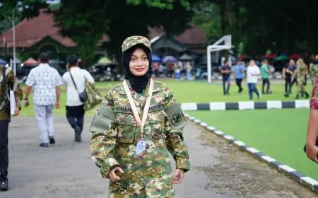Wali Kota Kediri Vinanda Prameswati Curi Perhatian di Lokasi Pemberangkatan Retret Magelang