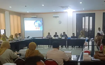 Ngadu ke Kantor Dewan, Ratusan Nakes di Mojokerto Minta Diangkat Jadi ASN