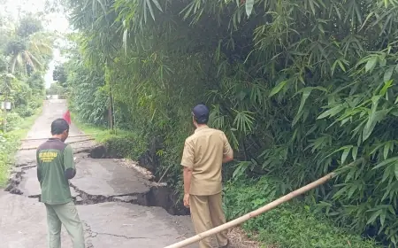 Akibat Hujan Deras, Jembatan Penghubung Dua Desa di Blitar Terputus