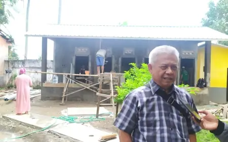 Sarana Prasarana Memprihatinkan, Warga Bondowoso Bangun Kamar Mandi di UPT PSTW Milik Pemprov Jatim