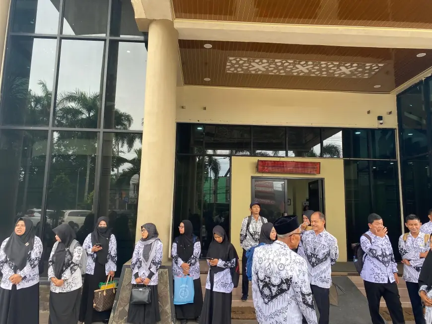 DPRD Jember akan Temui Kemendikbud, Perjuangkan Nasib 22 Guru Batal Lolos P3K