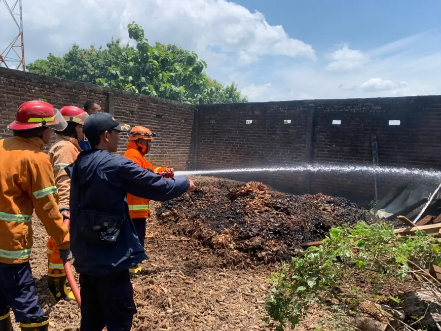 Gudang Beras di Nganjuk Terbakar, Kerugian Ditaksir Capai Rp 50 Juta