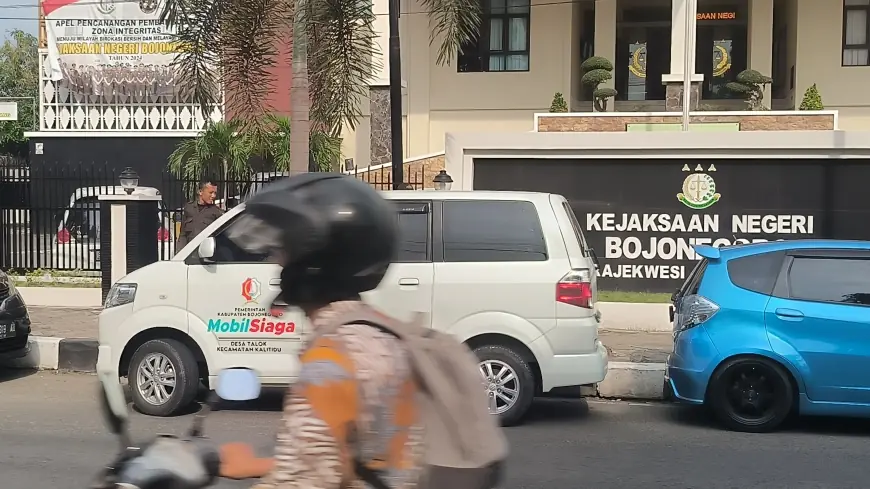 Sidang Perdana Dugaan Korupsi Mobil Siaga Desa Ditunda Karena Alasan Teknis