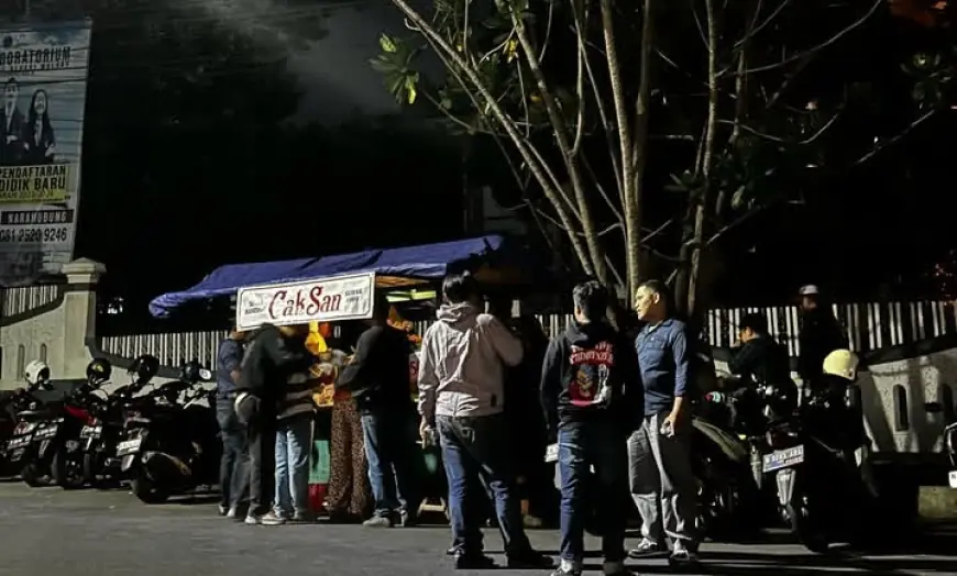 Sego Banting Cak San, Kuliner Legendaris Malang yang Tak Pernah Pudar