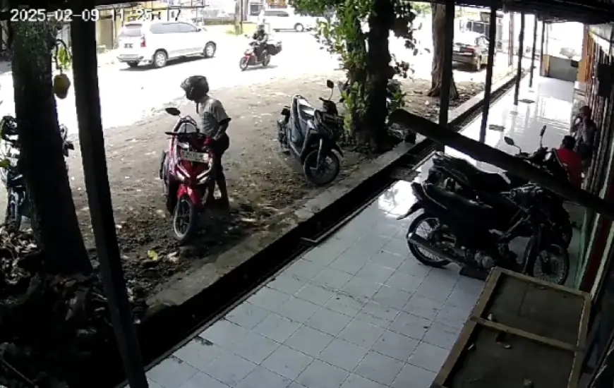 Nekat, Pencuri di Jombang Curi Motor di Siang Bolong