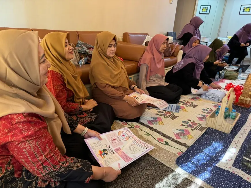 Pengabdian Masyarakat, Prodi Keperawatan UMM Beri Penyuluhan Menopause di KBRI Thailand