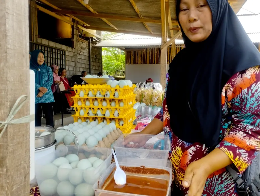 UMKM Telur Asin Sidorahayu Wagir Malang Kembangkan Inovasi, Produksi Naik hingga 90 Persen