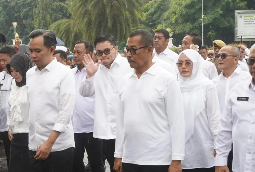 Diguyur Hujan, Mas Dhito Tetap Semangat Ikuti Geladi Pelantikan di Istana