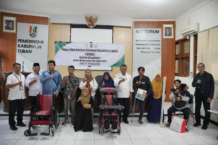 Disabilitas Tuban Terima Bantuan ATENSI