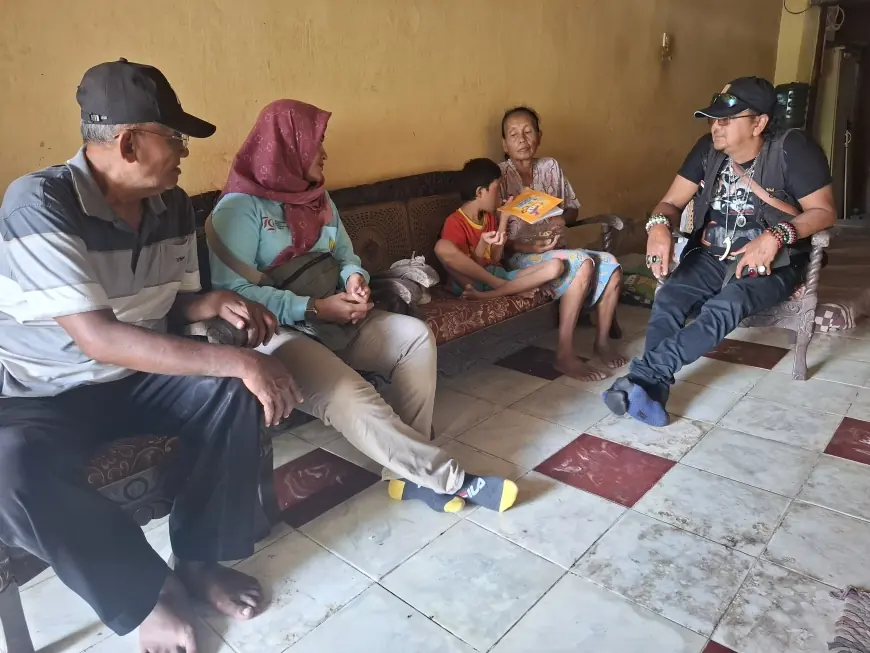 Ditinggal Ibu dan Hidup dalam Keterbatasan, Tunagrahita di Nganjuk Butuh Uluran Tangan