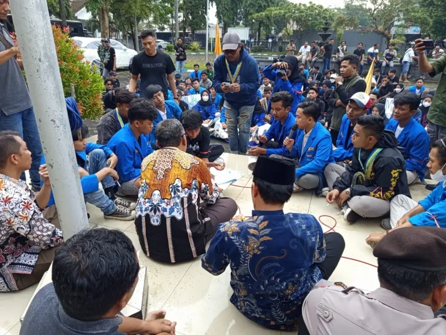 Efisiensi Anggaran di Bidang Pendidikan, Picu Demo PMII Bondowoso