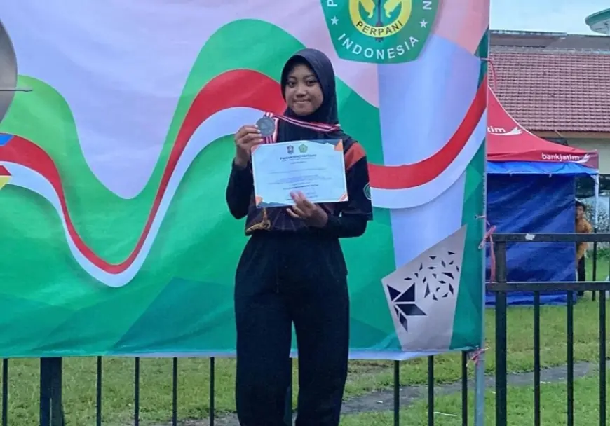 Siswi MAN 1 Jombang Raih Prestasi di Ajang Lumajang Archery Tournament 2025