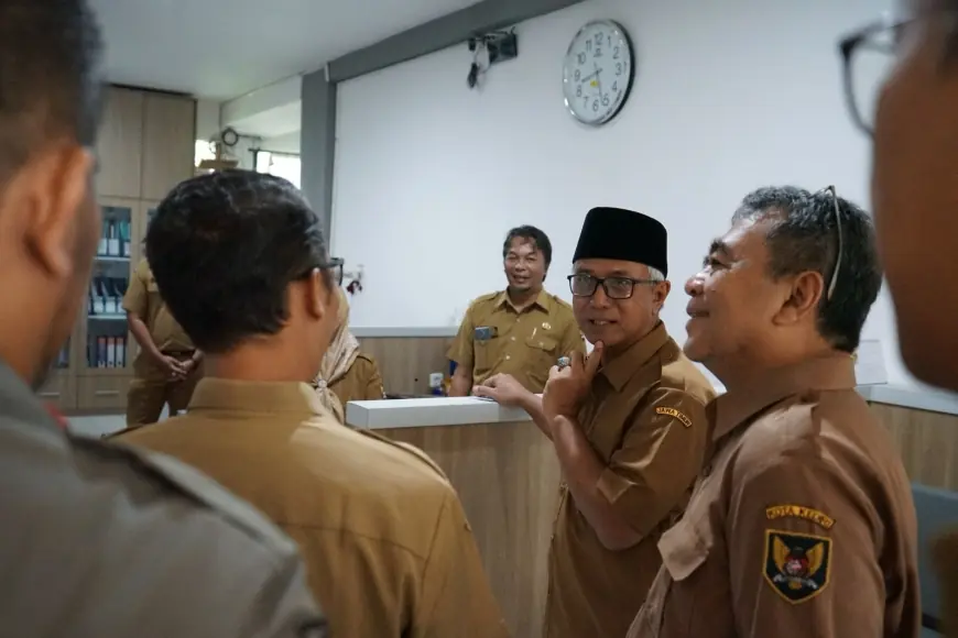 Wakil Wali Kota Kediri Qowimuddin Keliling Balai Kota di Hari Pertama Kerja