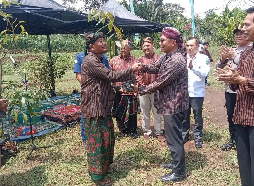 PWI Jombang Jadi Bagian dari Tadisi Pelestarian Alam Desa Pakel