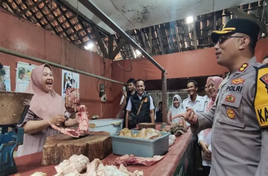 Jelang Ramadan Polres Probolinggo Kota Sidak Pasar, Temukan Harga Komoditas Pangan Naik