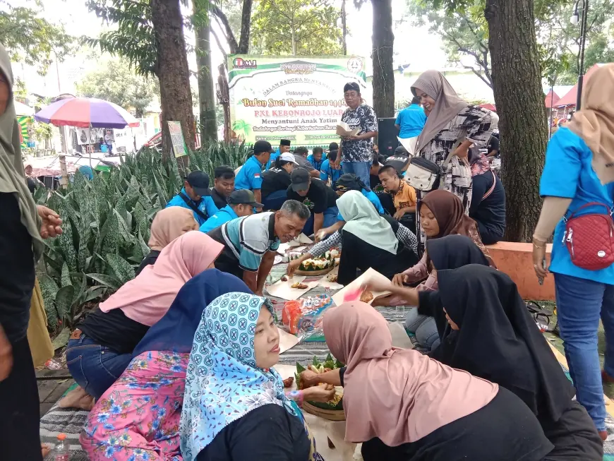 Jelang Ramadan 2025, PKL di Jombang Gelar Tumpengan dan Santuni Anak Yatim