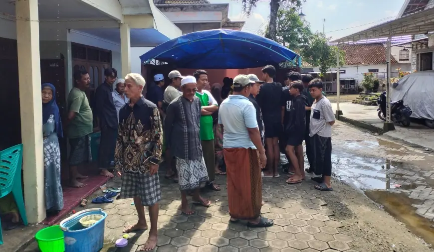 Bocah 9 Tahun Tewas setelah Terperosok di Lubang yang Tertutup Genangan Banjir di Baureno Bojonegoro