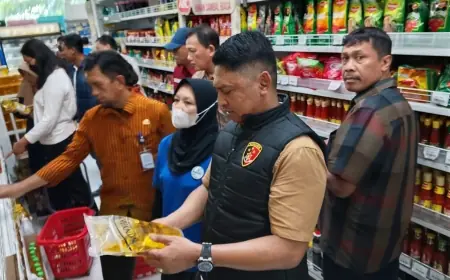 Sidak Pasar, Satgas Pangan Polres Nganjuk Pastikan Ketersediaan Bapokting Aman selama Ramadan