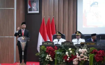 Hadiri Sertijab Bupati, Emil Dardak Sebut Kemiskinan Jadi PR Pemkab Bondowoso