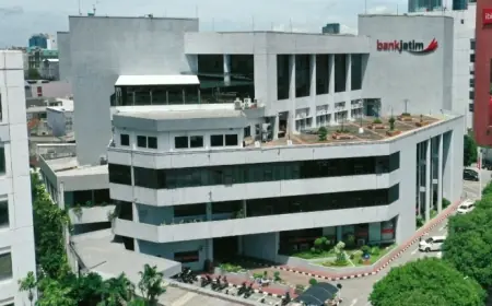 Bank Jatim Optimistis Tumbuh Lebih Cepat pada 2025, Direksi Kompak Borong Jutaan Lembar Saham