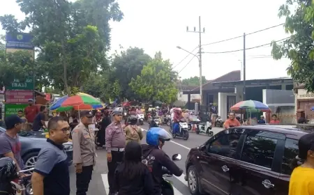 Jaga Kondusifitas Bulan Suci, Polres Madiun Kota Amankan Bazar Ramadan