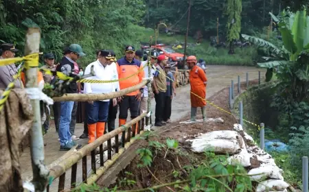 Bupati Jombang Minta Warga Waspada Bencana, Usai Kunjungi Lokasi Longsor Wonosalam