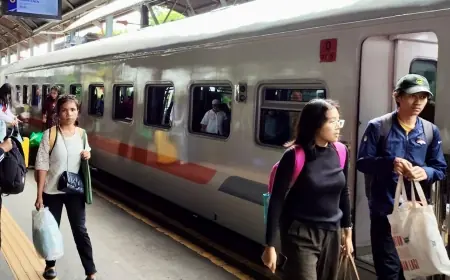 Lonjakan Pemesanan Tiket Kereta Api untuk Mudik Lebaran 2025 Diprediksi Terjadi pada H-3