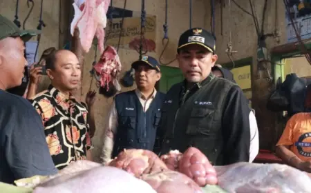 Sidak ke Pasar Tradisional, Bupati Probolinggo Pastikan Harga Komoditas Terjangkau