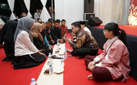 Didampingi Mbak Cicha, Mas Dhito Beri Motivasi Siswa SMA Dharma Wanita Boarding School