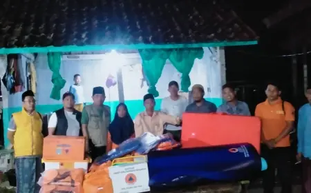 Nestapa! Rumah Janda Tiga Anak di Sampang Roboh Diterjang Angin
