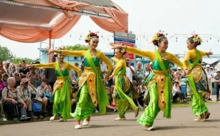 Seni, Sejarah, dan Wisata: Pemprov Jatim Apresiasi 1.000 Seniman dan Penguatan Desa Wisata