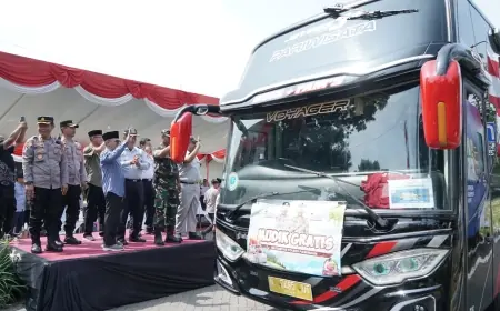 Pemkab Pasuruan Berangkatkan 240 Pemudik Gratis, Wabup: Semua Armada dan Sopir Telah Jalani Pemeriksaan